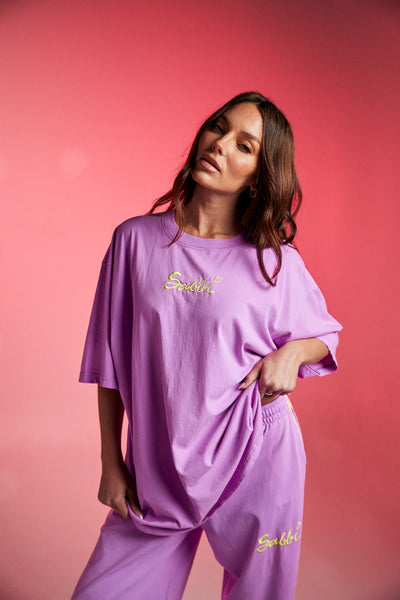 SABBI THE VERY OVERSIZED STANDOUT TEE - FLURO VIOLET